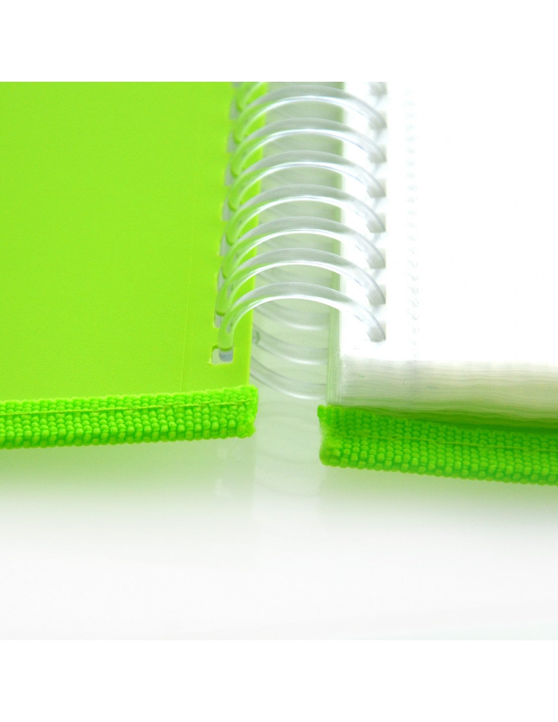Portefólio com Micas e Espiral Colorline